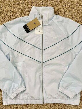 Nike Windrunner Women's Loose UV Woven Jacket Light Blue FV6304-423, Size Medium